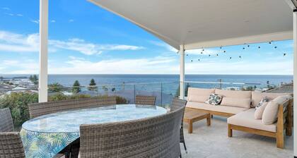 The Blue Whale, Kiama, South Coast