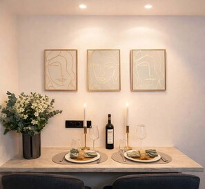 Dining - Montparnasse - Deluxe studio for 3 (Paris)
