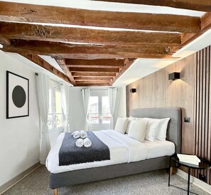 1 bedroom, iron/ironing board, travel crib, WiFi