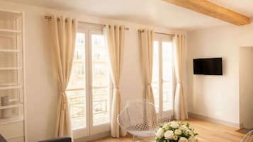 Televisie en een kantoor