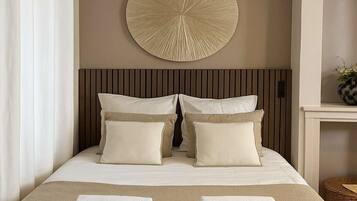 1 bedroom, iron/ironing board, travel cot, WiFi