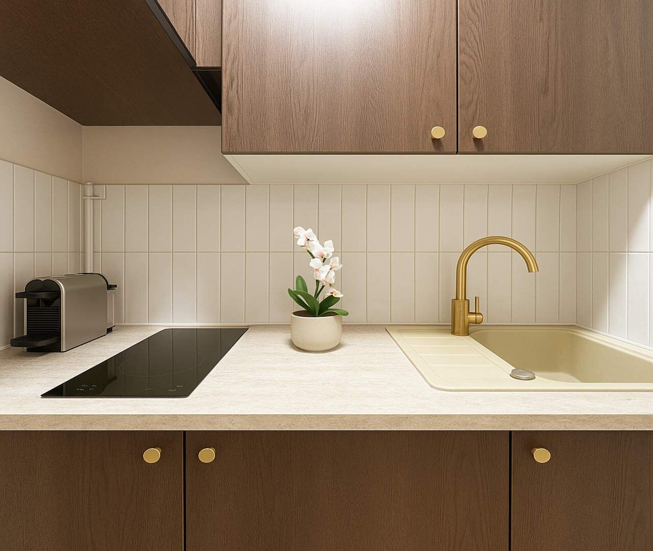 Kühlschrank, Mikrowelle, Herdplatte, Wasserkocher mit Kaffee-/Teezubehör