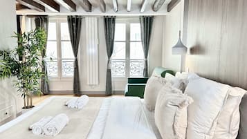 1 slaapkamer, een strijkplank/strijkijzer, reisbedje, wifi