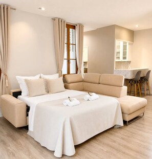 2 bedrooms, iron/ironing board, WiFi, bed sheets