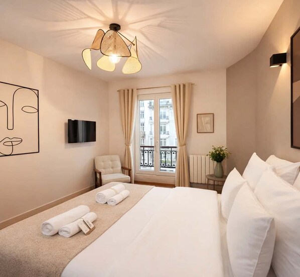 1 chambre, fer et planche à repasser, lit parapluie, Wi-Fi