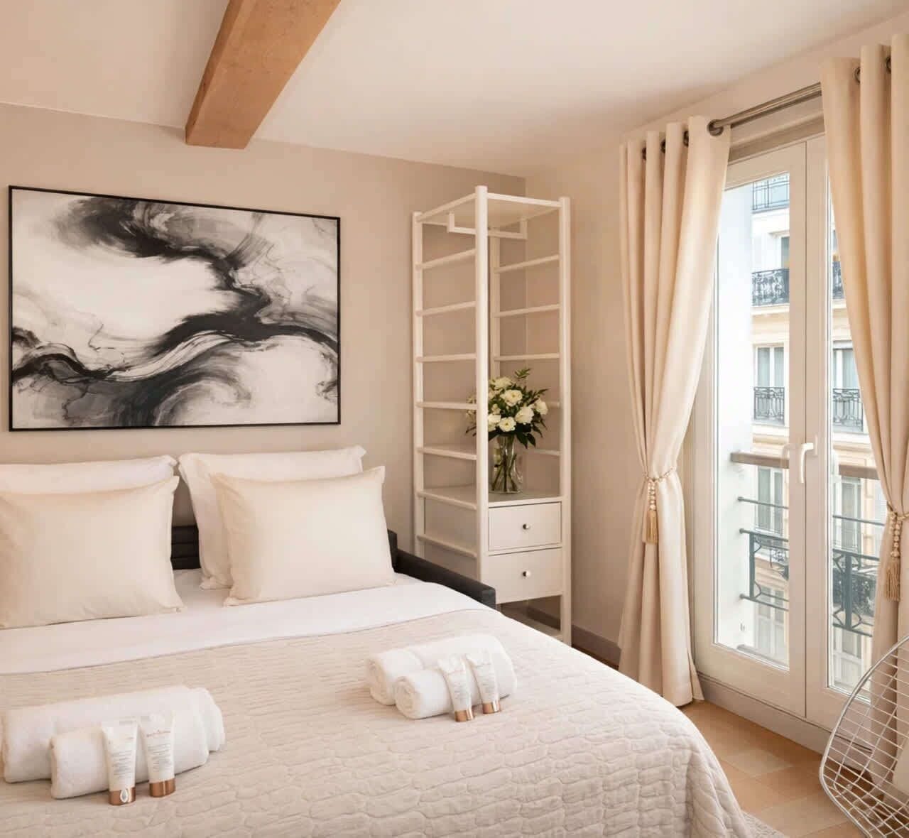 1 chambre, fer et planche à repasser, lit parapluie, Wi-Fi