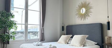 1 chambre, fer et planche à repasser, lit parapluie, Wi-Fi