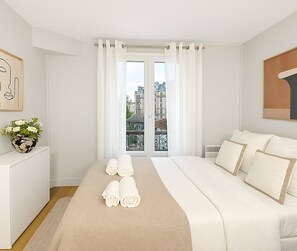 1 bedroom, iron/ironing board, travel crib, WiFi