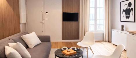 Televisio, työhuone