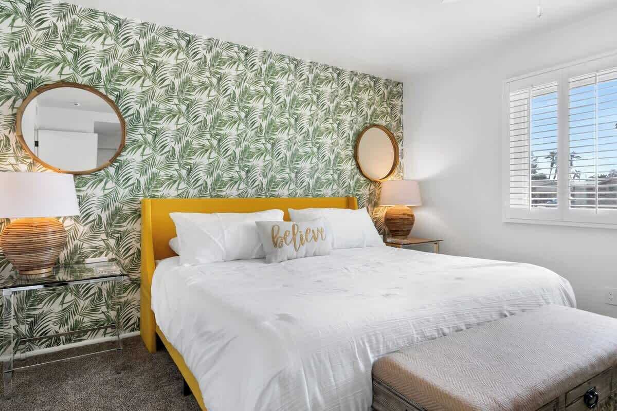 3 bedrooms, iron/ironing board, travel crib, WiFi