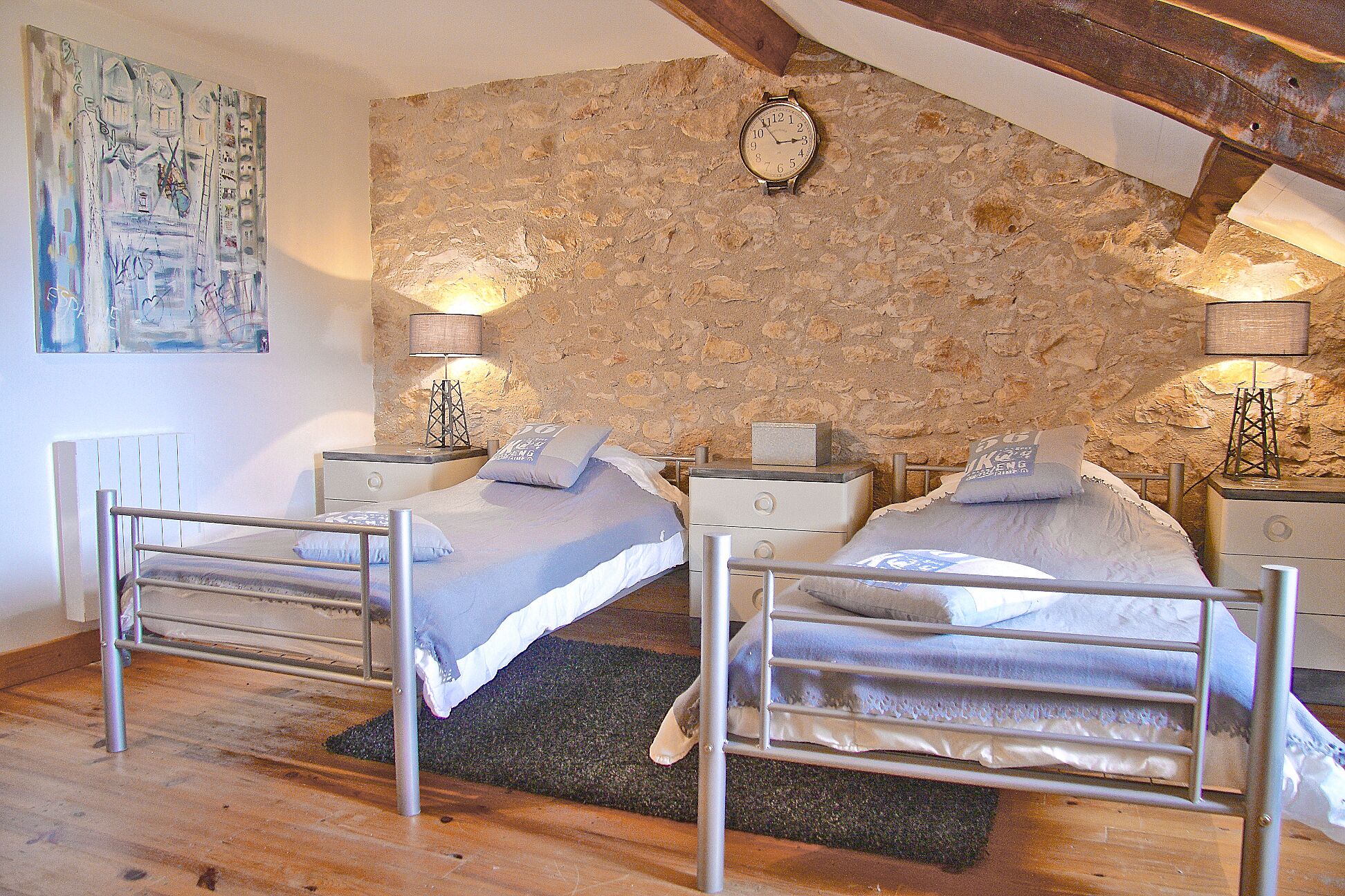 3 chambres, fer et planche à repasser, lit parapluie, Wi-Fi gratuit