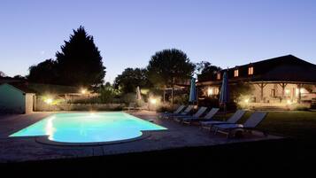 Piscine extérieure