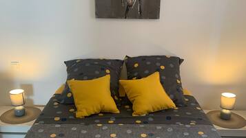 1 camera, ferro/asse da stiro, culla da viaggio, Wi-Fi gratuito