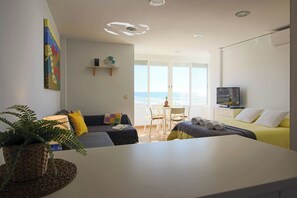 Fernseher