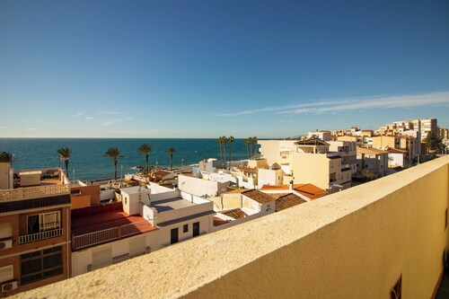 Albatros Beach 3. Duplex with spectacular sea views.