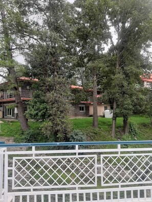 Exterior - Diamond Hotel (Murree)