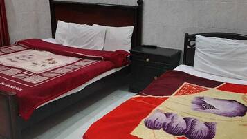 Standaard driepersoonskamer | Een strijkplank/strijkijzer, gratis wifi