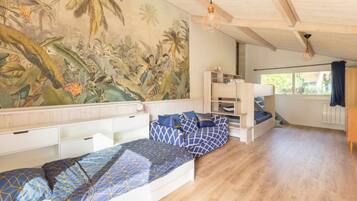 5 makuuhuonetta, silitysrauta/-lauta, vauvan matkasänky, ilmainen Wi-Fi