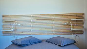 Huis, 2 slaapkamers, uitzicht op zee, op benedenverdieping | 2 slaapkamers, een strijkplank/strijkijzer, gratis wifi