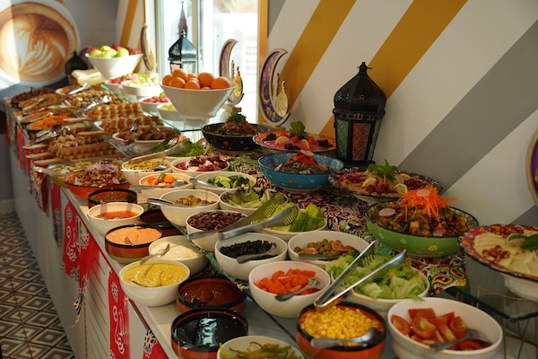 Petit déjeuner buffet (40 AED par personne)