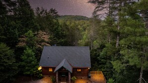 Exterior - Creekfront Retreat | 3 King Suites • Hot Tub • 10 Min to Blue Ridge (blue ridge)