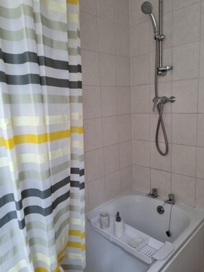 Apartment | Bathroom