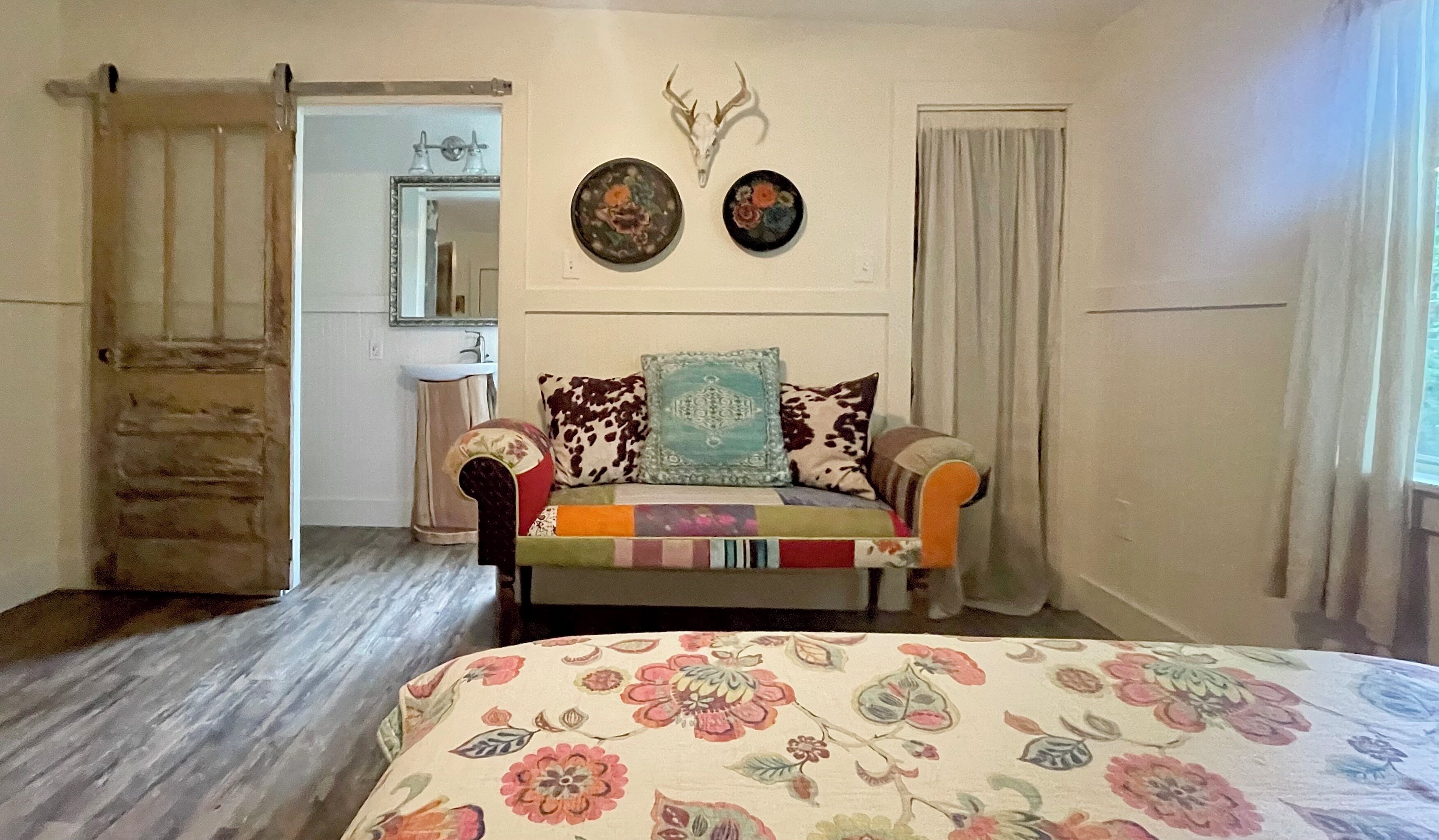 3 chambres, lit parapluie, draps fournis