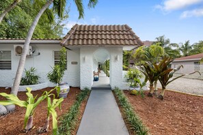 Property grounds - MIMO5-5 | cozy corner of Miami's Modern District (Miami)