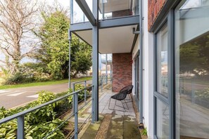 Terrace/patio - Fernbank by Dublin At Home (Dublin 14)