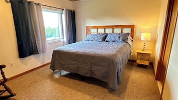 4 Schlafzimmer, Bügeleisen/Bügelbrett, kostenloses WLAN, Bettwäsche