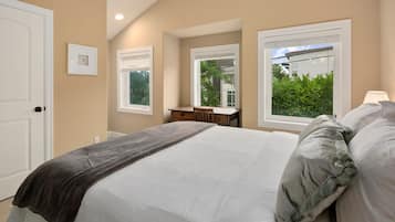 3 bedrooms, free WiFi, bed sheets