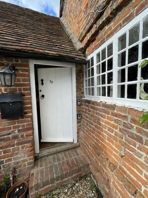 Exterior - Bere Cottage (Canterbury)