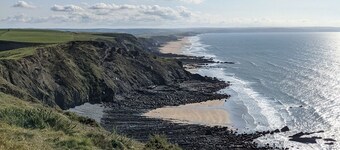 Spacious and Characterful 3 bedroom Detached Barn Conversion close to coast.