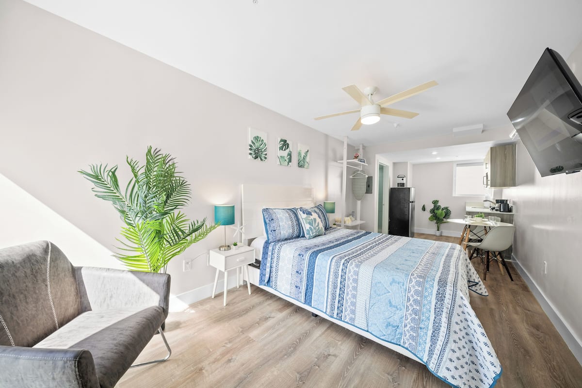 Estudio Deluxe, 1 cama de matrimonio | Ropa de cama de alta calidad y mobiliario individual