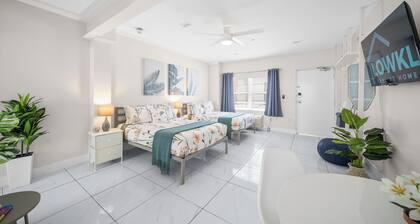 Samantha Apartments by Lowkl