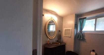 #3 Right on the Lake! Boats & Kayaks available!
