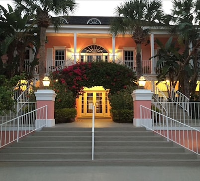 Country Club Beach Vacation