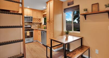 VillaNola! Your Santa Cruz Mnts Abode Under Redwoods, No Crowds & All Adventure!