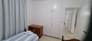 2 camere, ferro/asse da stiro, Wi-Fi gratuito, lenzuola