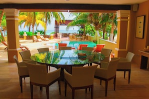 Luxury House | Terrace/patio - Esciros Luxury Villa (Progreso)