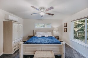 3 bedrooms, WiFi, bed sheets