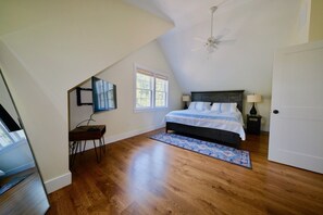 5 bedrooms, free WiFi, bed sheets