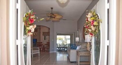 Coastal Charmer in the Sebastian Highlands