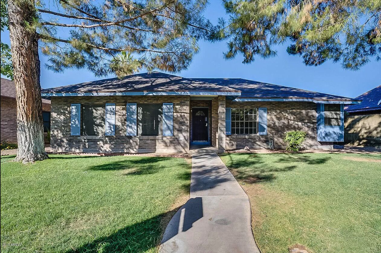 Cozy, Bright, Updated & 1.5mi from Downtown Gilbert