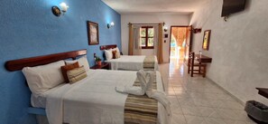 Pancuran mandi, kelengkapan dandanan diri percuma, tuala disediakan 