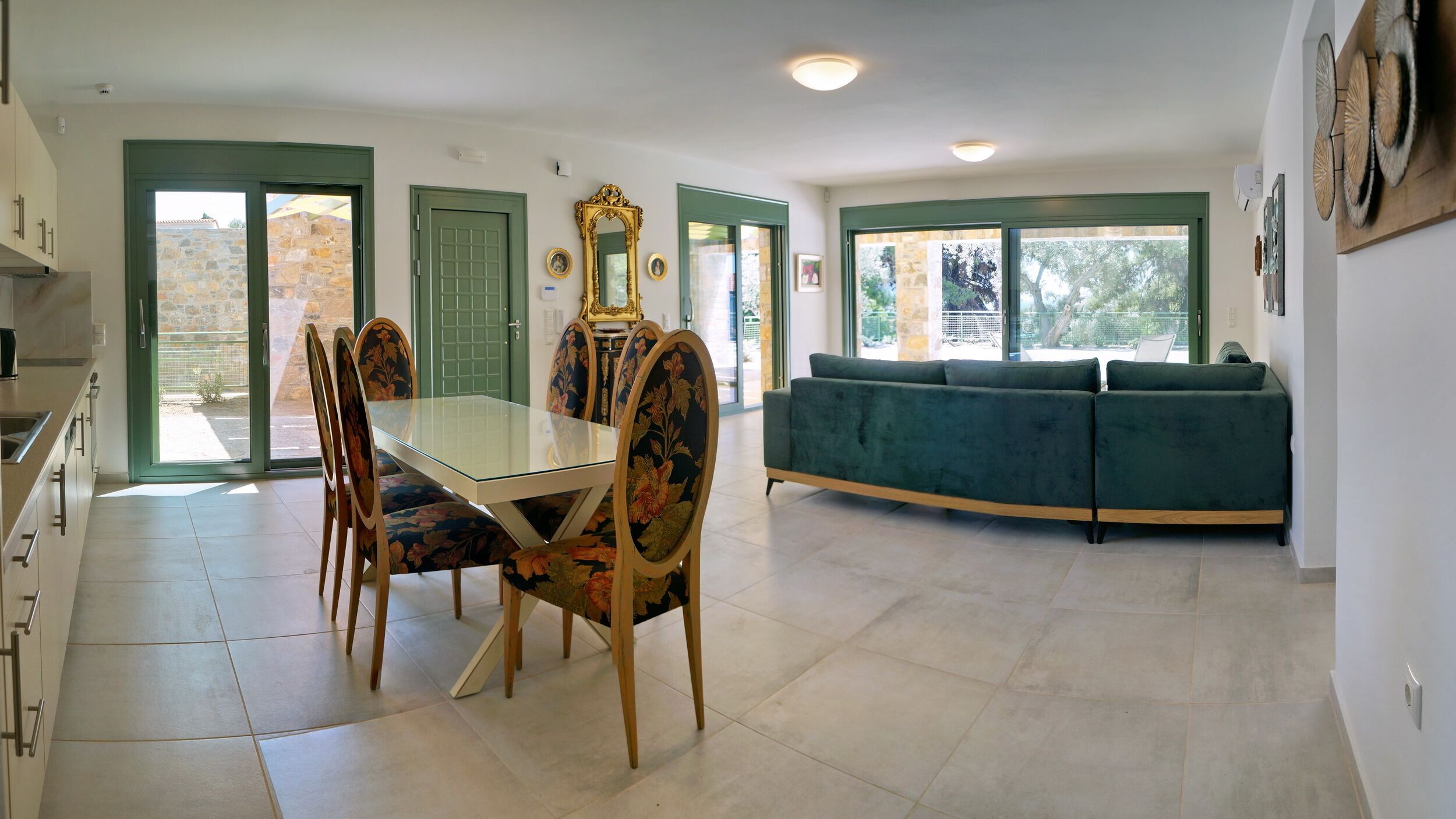 Villa | Living area | 32-inch Smart TV with satellite channels, TV