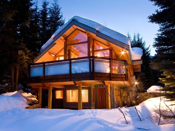 Casa, varias camas (Luxury 5 Bedroom Blueberry Chalet) | Exterior