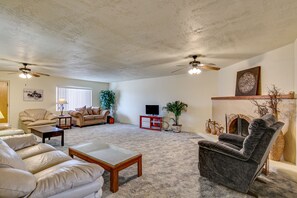 Smart TV - Attention Palo Verde Power Plant Outage Workers! (Tonopah)