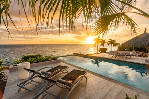 Villa Seven - Coral Estate, Spectacular Views - Ocean Access !