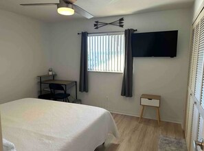 2 habitaciones, tabla de planchar con plancha, wifi y ropa de cama 